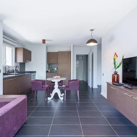 Tempologis Grenoble Apartahotel 3*